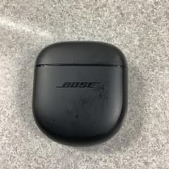 Bose QuietComfort Earbuds II 充電ケースと右耳のみのサムネイル