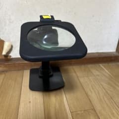 l*a様 スタンド式拡大鏡 ライト付き ルーペ 充電機も、カバーも、なくて、ジャのサムネイル