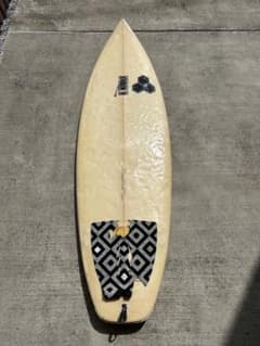 【湘南地区手渡し限定】アルメリック　サーフボード　ショートボード　5'9 湘南地区手渡し限定】アルメリック サーフボード ショートボード 5'9