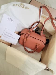 DELVAUX Cool Box Nano Taurillon Soft ピンク