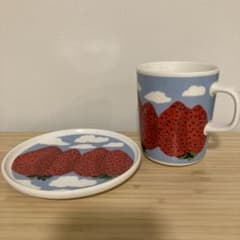 marimekko(マリメッコ) Mansikkavuoret プレート＆カップ - メルカリ