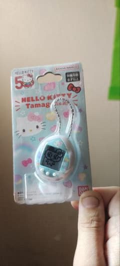 Hello Kitty Tamagotchi 50th Anniversaryのサムネイル