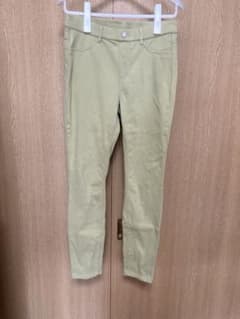 UNIQLOレギンスパンツのサムネイル