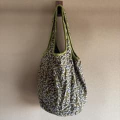 Madu Fabric マディ ベルベット 小花柄 ショルダーバッグのサムネイル