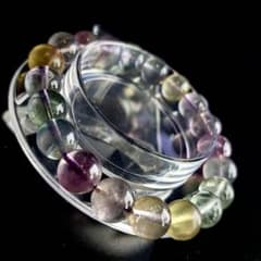 虹色グラデーションフローライト10mmブレスレット（画像現物）のサムネイル