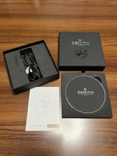 【最終価格】ゼニス　ノベルティ　ワイヤレス充電のサムネイル