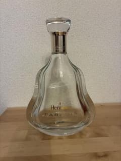Hennessy Paradis コニャック 空瓶　美品のサムネイル