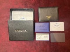 PRADA 二つ折り財布 ブラック サフィアーノのサムネイル