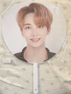 SEVENTEEN ジョンハン うちわのサムネイル