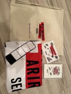 パラダイスシティBTSグッズのサムネイル