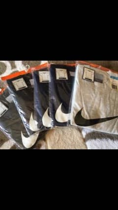 ナイキ  Ｔシャツ 紺色 【値下げ中】のサムネイル