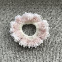 フリルデザイン ピンクホワイト シュシュのサムネイル