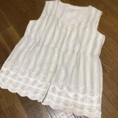 LAURA ASHLEY ローラアシュレイカットソートップスのサムネイル