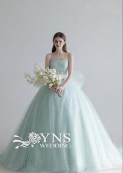 に*ぶ様 YNS WEDDING深緑ボリュームのあるプリンセスライン　カラードレ YNS WEDDING プリンセスライン ミントグリーンカラードレス - メルカリ