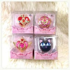 セーラームーン☆変身コンパクトキーホルダー4個セット☆ミニチュアリータブレットのサムネイル