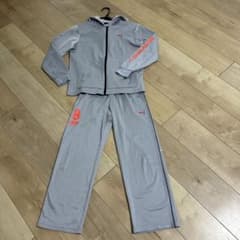 Puma グレー ジャージ フード付きのサムネイル