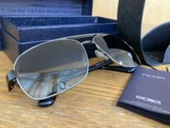 PRADA サングラスのサムネイル