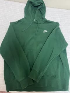 Nike 緑色 フード付きパーカーのサムネイル