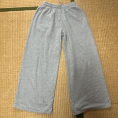 UNIQLO スウェットパンツ グレー Sサイズのサムネイル