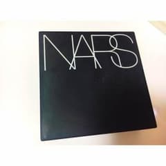 NARS ファンデーションのサムネイル