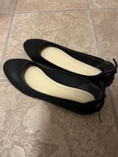 黒パンプスのサムネイル