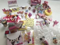 ディズニー　ミニチュアフィギュアのサムネイル