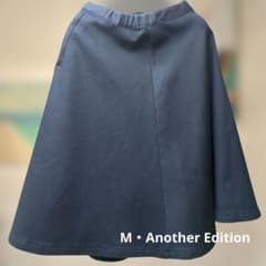 M・Another Editionダークブルー プリーツスカート ひざ丈