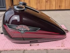 ハーレーダビッドソン 2007年 FLSTF ブラックチェリーパール燃料タンク ハーレーダビッドソン 2007年 FLSTF ブラックチェリーパール燃料タンク