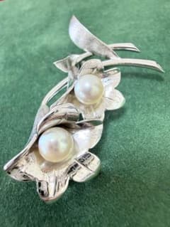 田崎真珠 パール 百合の花モチーフ SILVER ブローチ アクセサリー