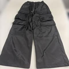 ワイド カーゴパンツ ブラックのサムネイル