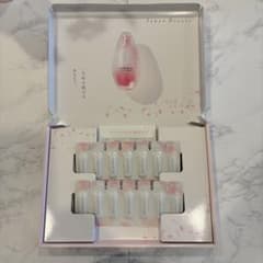 サクラエ ダブルアクションセラム13包+パウチ12包(お福分け) - メルカリ