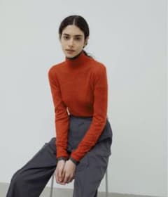 auralee ニット　モヘアのサムネイル