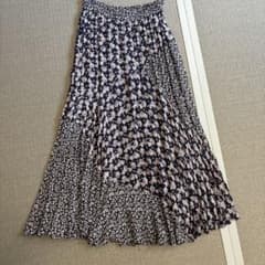 ヌキテパ　フレアスカート ロングスカート 花柄のサムネイル