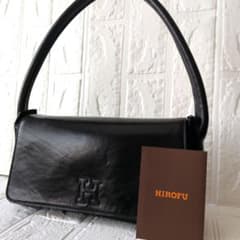 美品✨HIROFU ベリーナ ハンドバッグ ショルダーバッグ レザー ロゴ 黒 