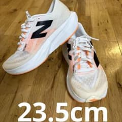 New Balance FuelCell Rebel v4 23.5cmのサムネイル