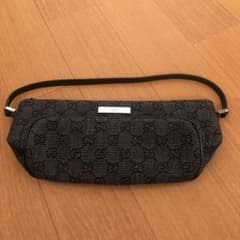 GUCCI ミニポーチのサムネイル