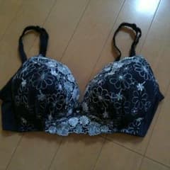 ブラジャーC75 未使用のサムネイル