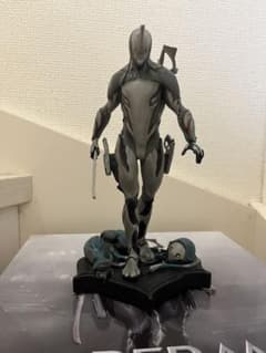 Warframe Excalibur フィギュアのサムネイル