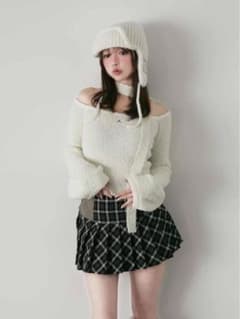 【正規美品】ANDMARY Lou offshoulder knit topsのサムネイル
