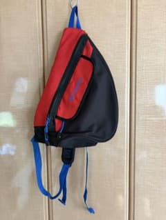 Columbia ボディバッグ レッド×ブラックのサムネイル