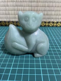 天然石 置物 動物 モチーフ (猿、桃)のサムネイル