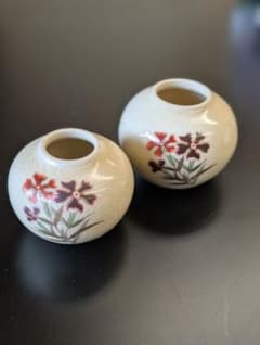 薩摩焼 花瓶 一輪挿し2個セット 貫入 花柄 - メルカリ