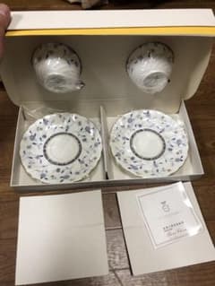 新品　NARUMI コーヒーカップセットのサムネイル