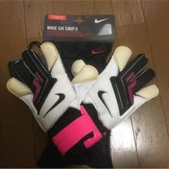 ナイキのGKグローブのサムネイル