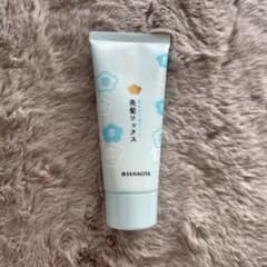 髪を守る椿ちゃん 美髪ワックス（トリートメント整髪料）のサムネイル
