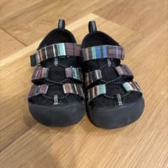 KEEN キッズ サンダル マルチカラーのサムネイル