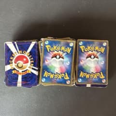 古いポケモンカード約200枚（キラカード含む）のサムネイル