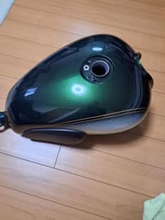 W800　タンクのサムネイル
