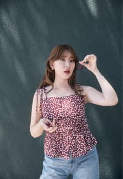 ♡新品タグ付♡Herlipto Cherry Pattern Strap Top - メルカリ