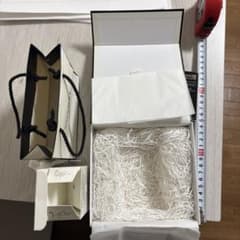 CHANEL 空箱と紙袋（全部中身はないです。）のサムネイル
